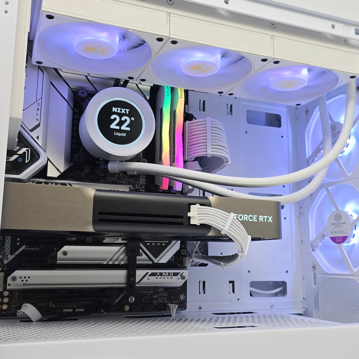 RTX 5080, Intel Core i9-14900K, 32GB DDR5, 2TB NVMe, White Liquid Cooled Gaming PC