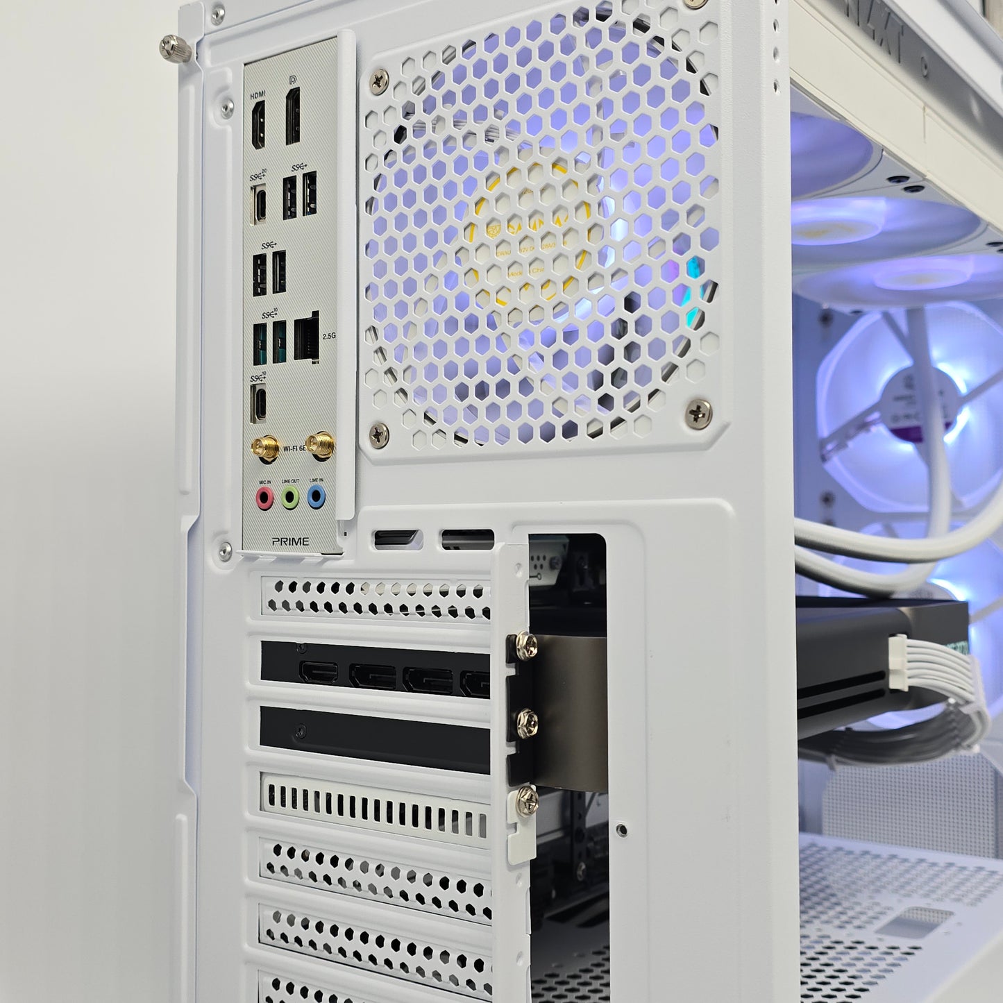 RTX 5080, Intel Core i9-14900K, 32GB DDR5, 2TB NVMe, White Liquid Cooled Gaming PC