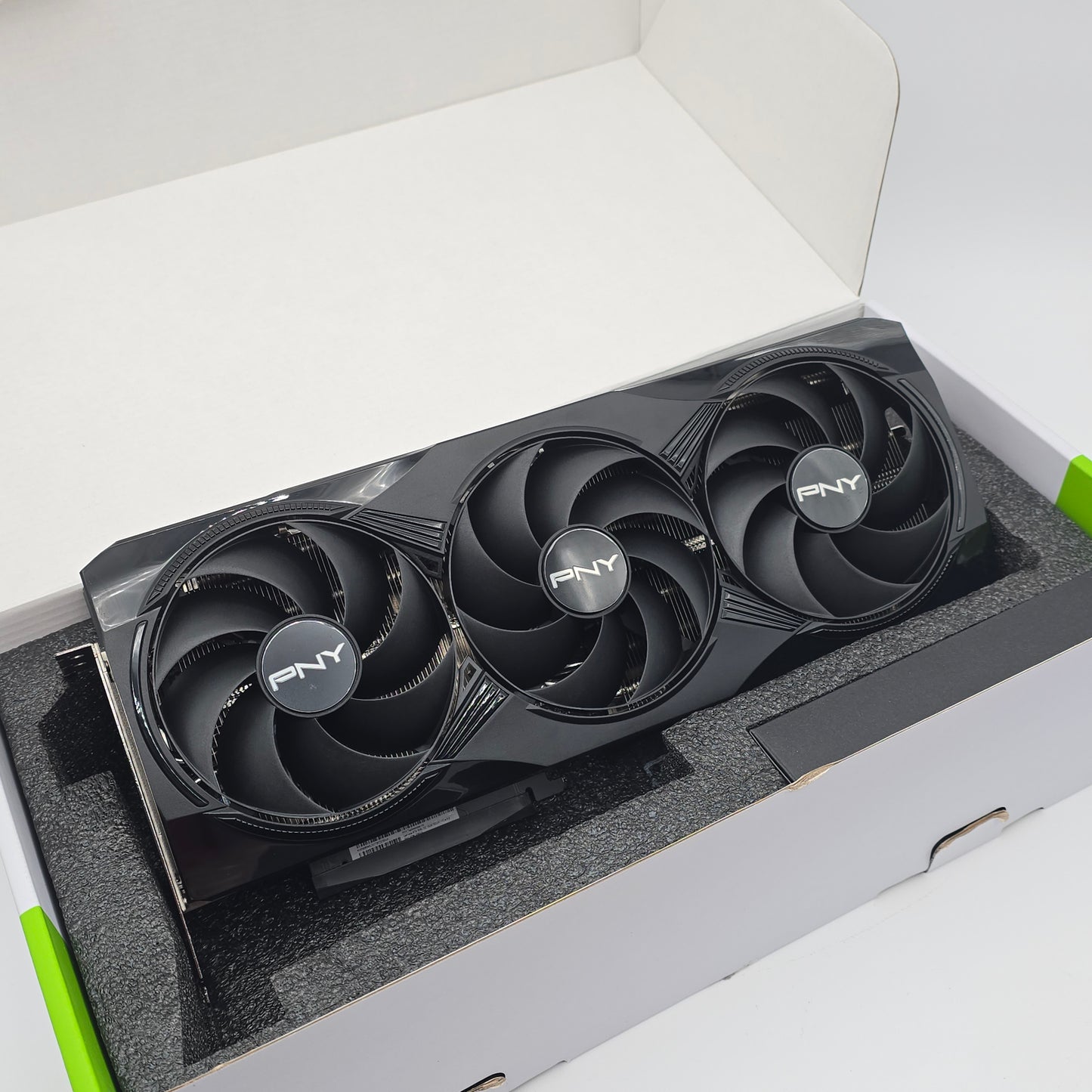 RTX 5080 PNY Black OC 16GB, NVIDIA Gaming Graphics Card GPU