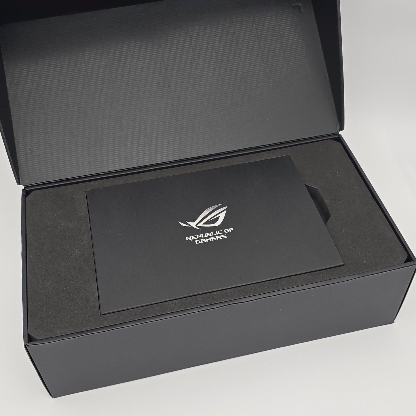 RTX 5090 ASUS ROG ASTRAL OC 32GB, NVIDIA Gaming Graphics Card GPU