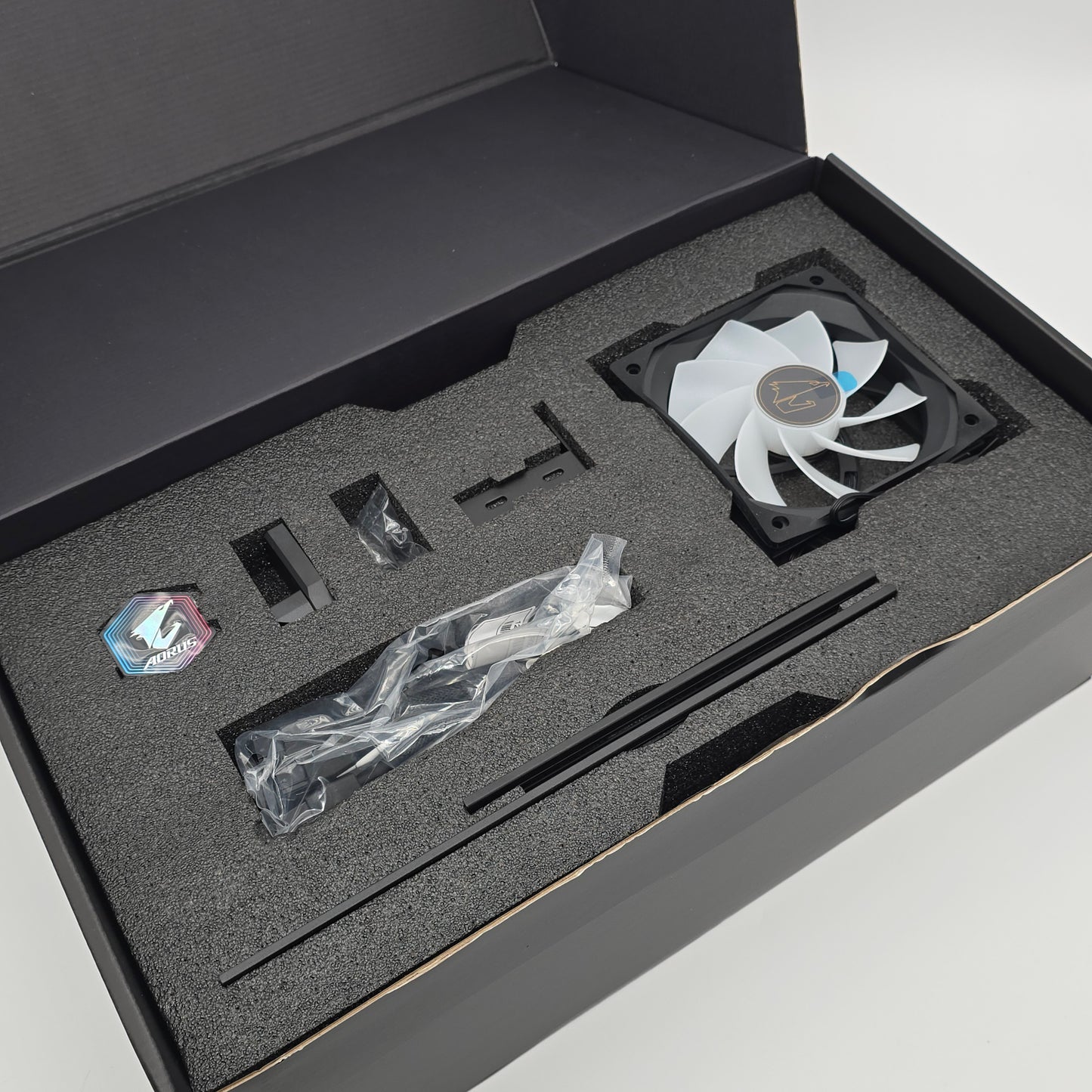 RTX 5090 Gigabyte Aorus Master 32GB, NVIDIA Gaming Graphics Card GPU