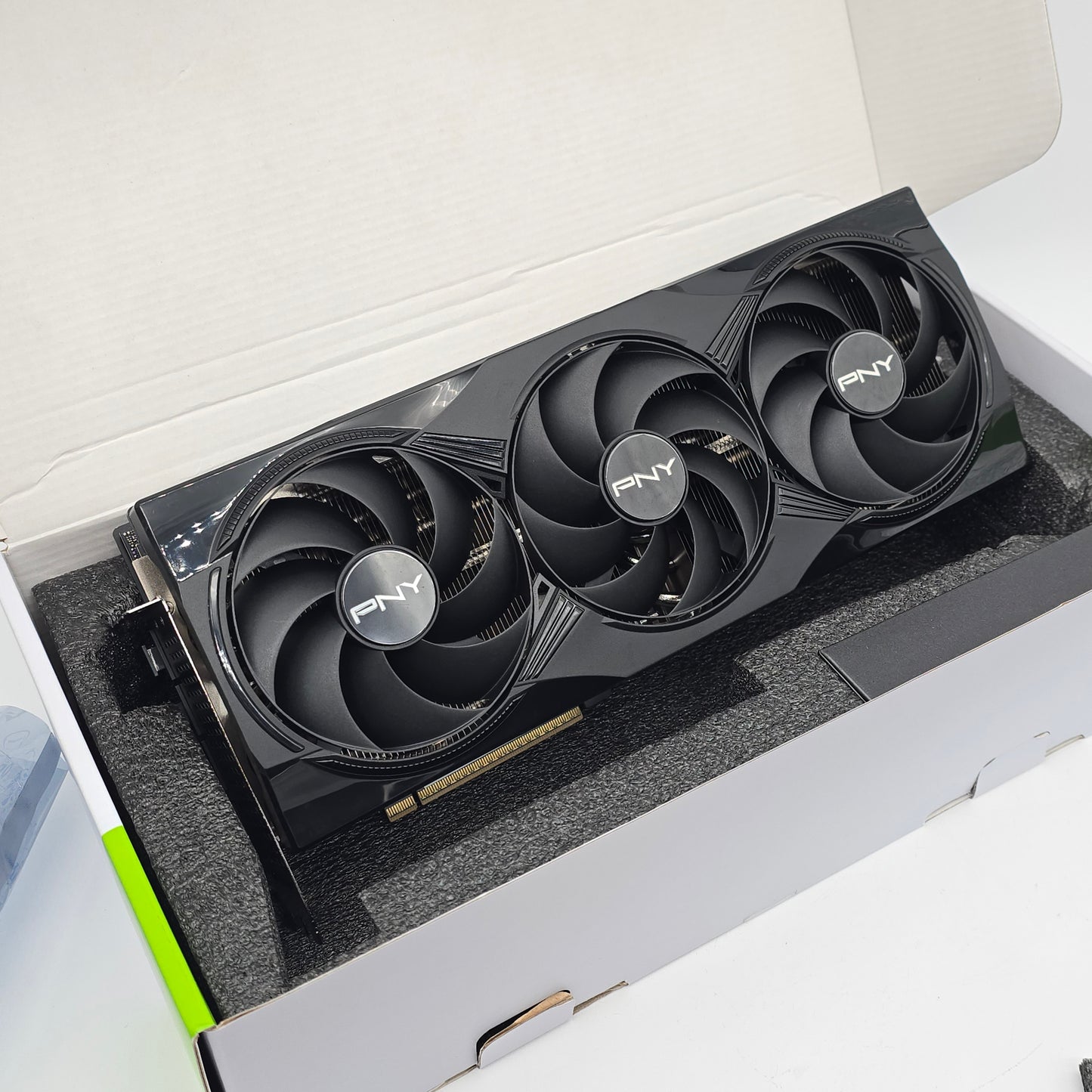 RTX 5090 PNY Verto Black OC 32GB, NVIDIA Gaming Graphics Card GPU