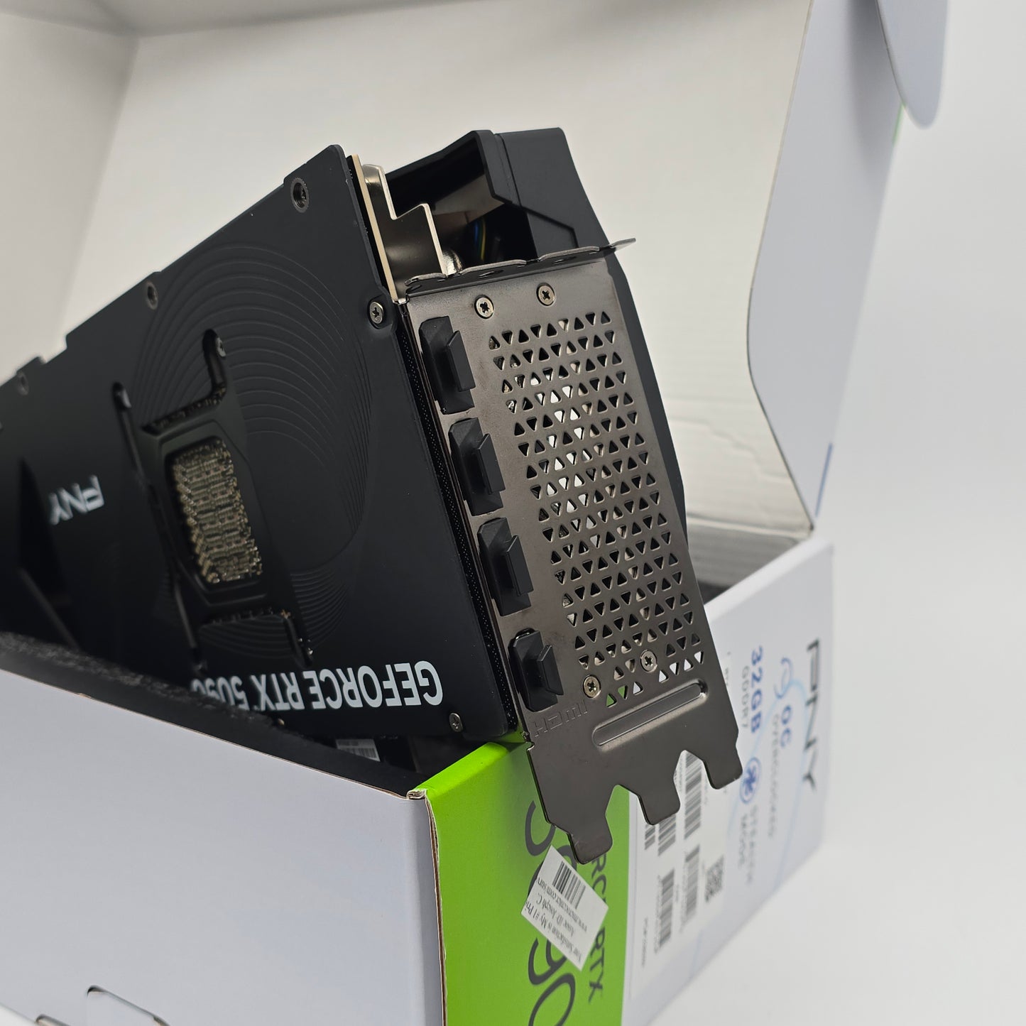 RTX 5090 PNY Verto Black OC 32GB, NVIDIA Gaming Graphics Card GPU