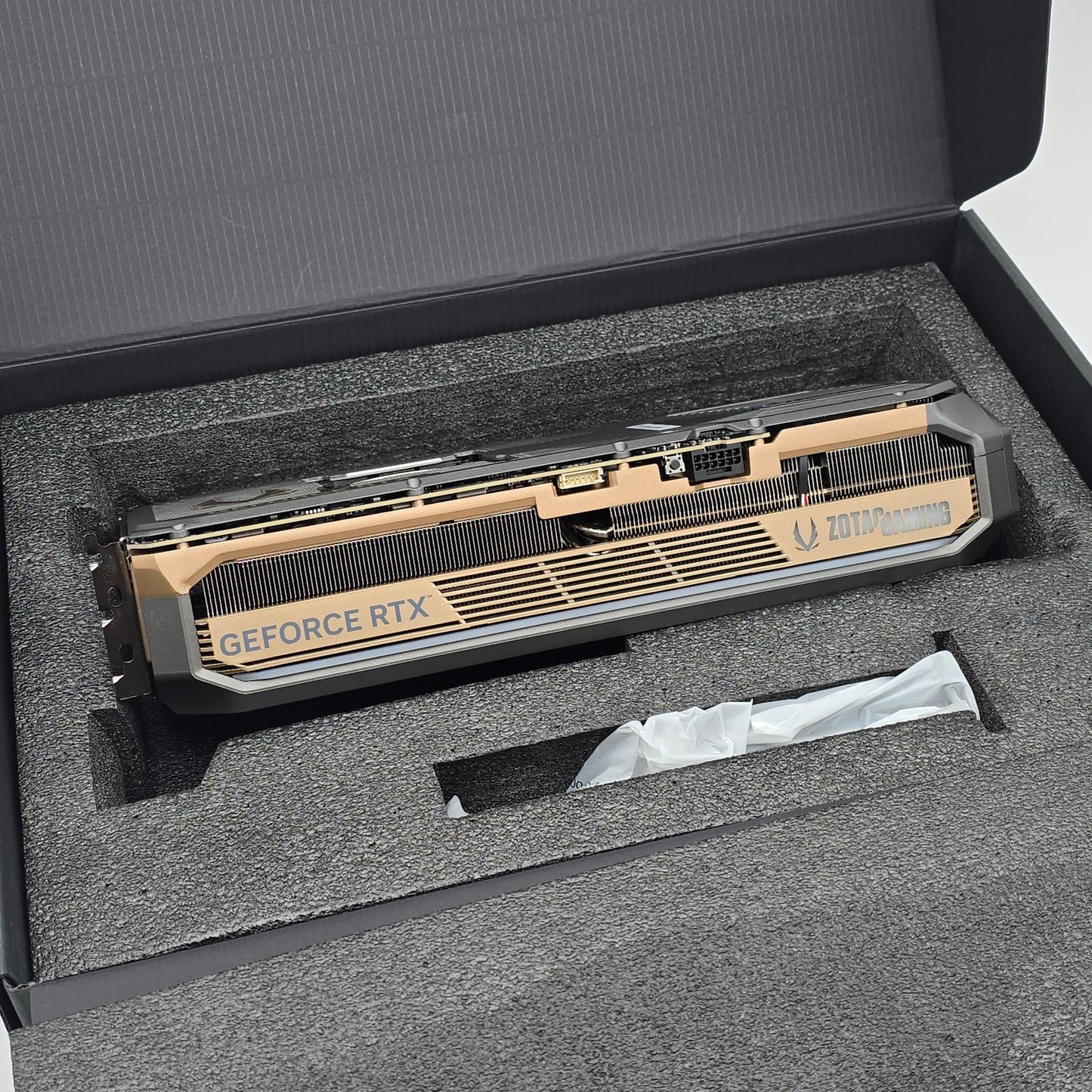 RTX 5090 Zotac AMP Infinity 32GB, NVIDIA Gaming Graphics Card GPU