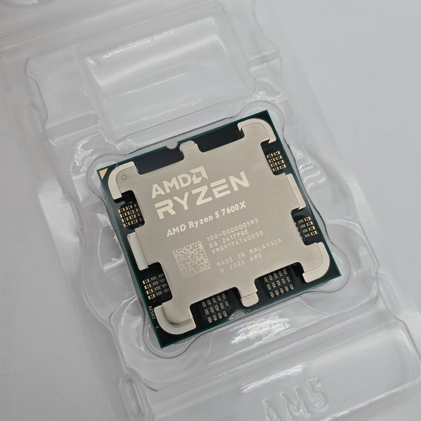 AMD Ryzen 5 7600X, 6-Core, 12-Thread Unlocked Desktop Processor, Socket AM5