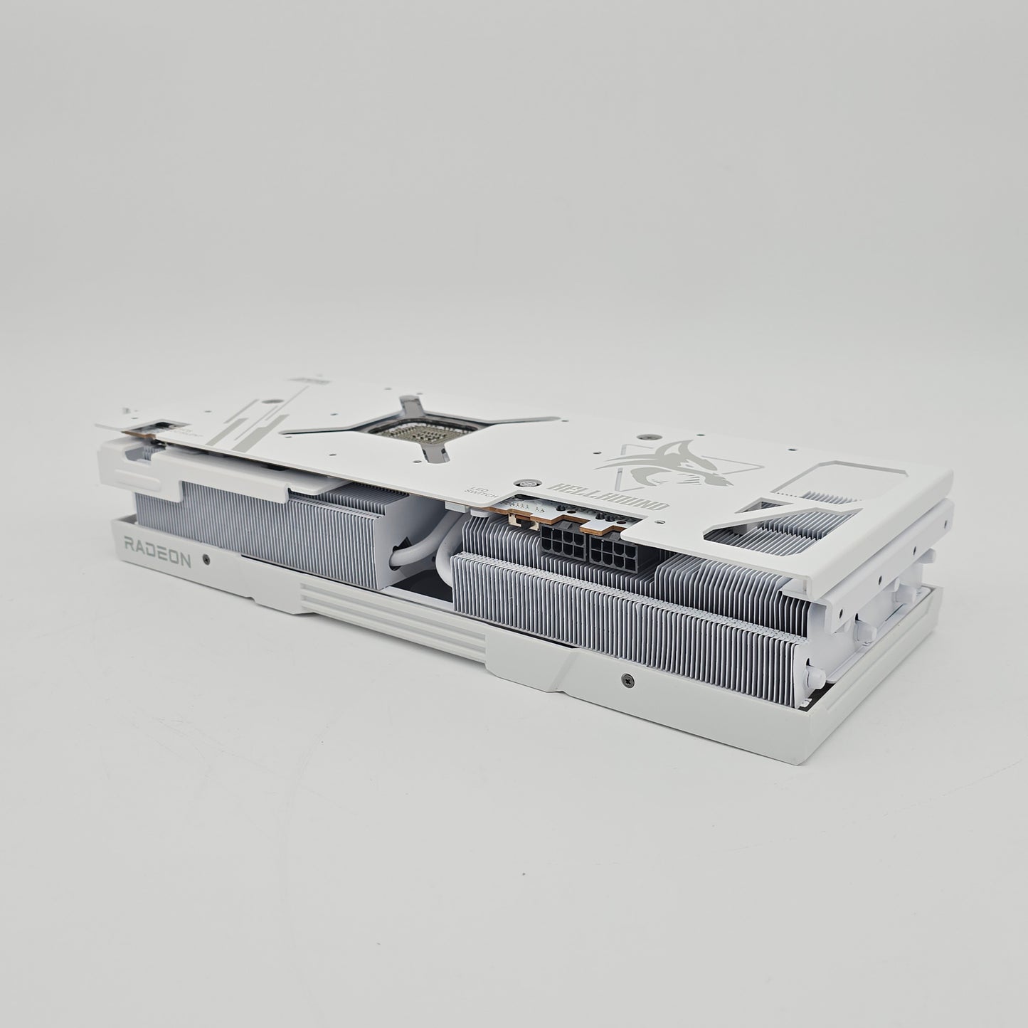 RX 7900 XT Powercolor Hellhound White 20GB, AMD Radeon Gaming Graphics Card, 7900 XT