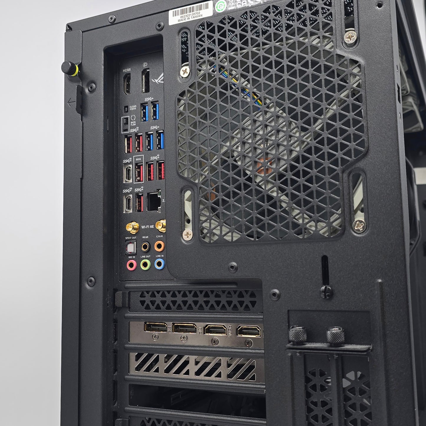 RX 7900 XTX, Intel i9-13900K, 32GB DDR5, 6TB NVMe SSD, Custom Black Noctua Gaming PC