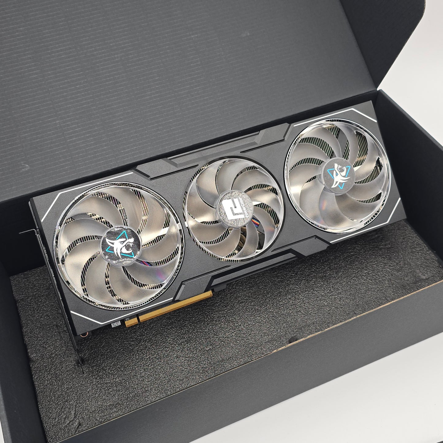 RX 7900 XTX Powercolor Hellhound 24GB, AMD Radeon Gaming Graphics Card GPU, 7900XTX