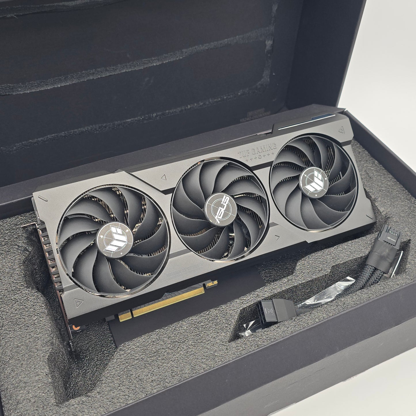 RTX 4070Ti Super ASUS TUF OC 16GB, NVIDIA Gaming Graphics Card GPU