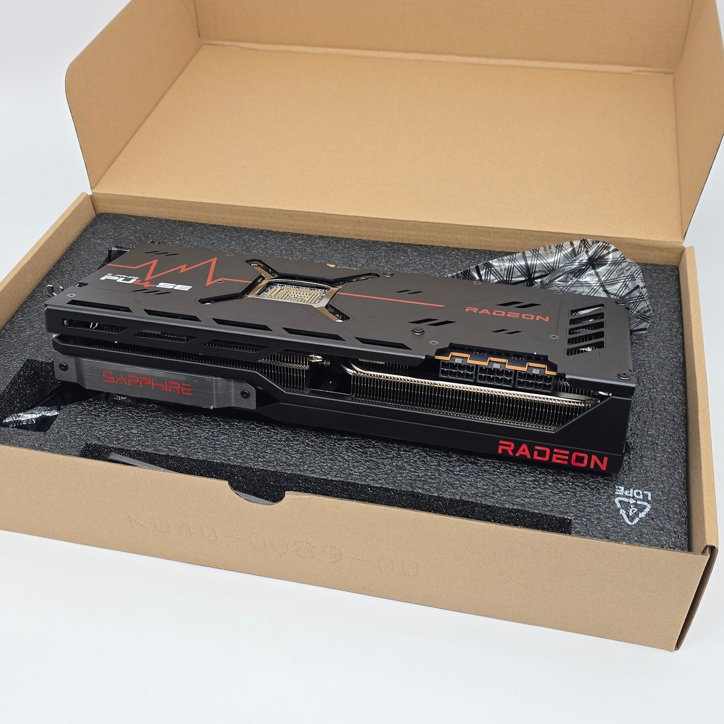 RX 7900XTX SAPPHIRE PULSE OC 24GB, AMD Radeon Gaming Graphics Card GPU