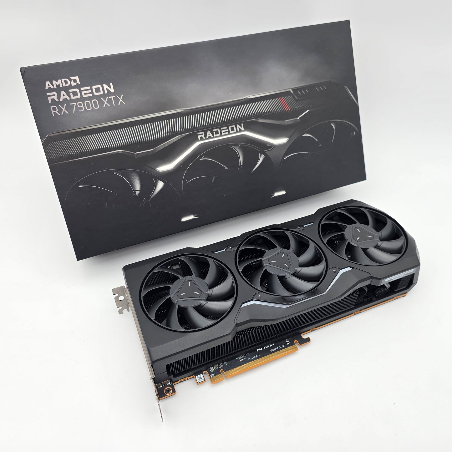 RX 7900XTX Reference Edition 24GB, AMD RADEON Gaming Graphics Card GPU