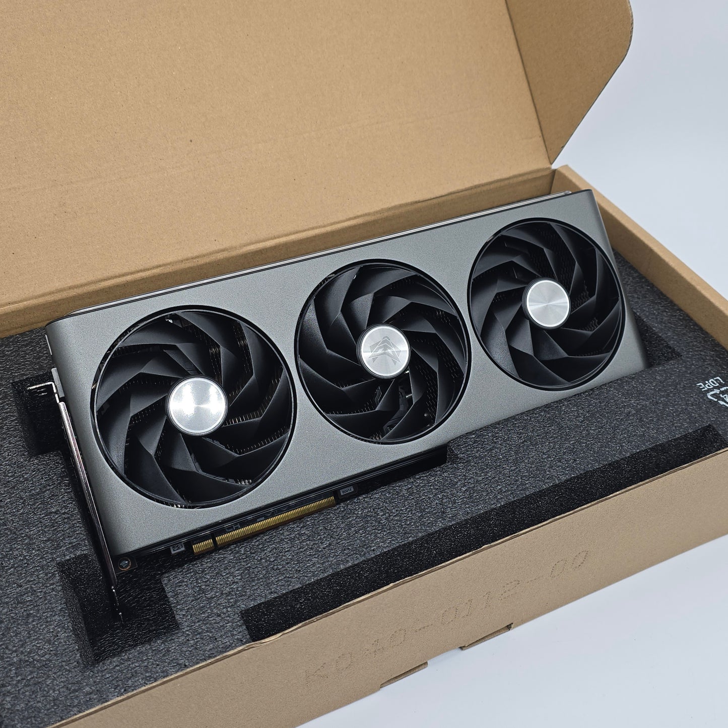RX 7900 XTX Sapphire Nitro+ 24GB, AMD Radeon Gaming Graphics Card GPU, 7900XTX