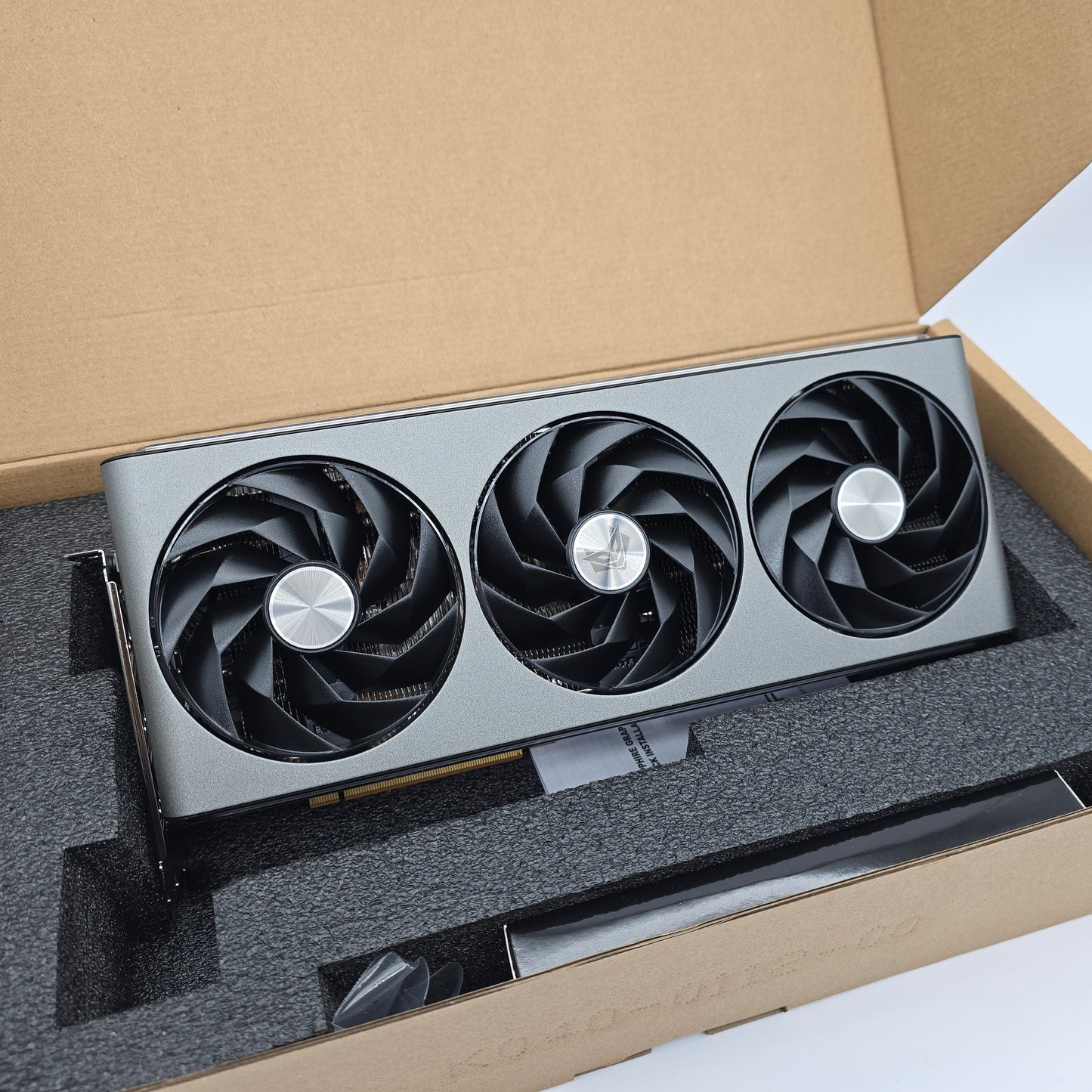 RX 7900XTX Sapphire Nitro+ 24GB, AMD RADEON Gaming Graphics Card GPU, 7900 XTX