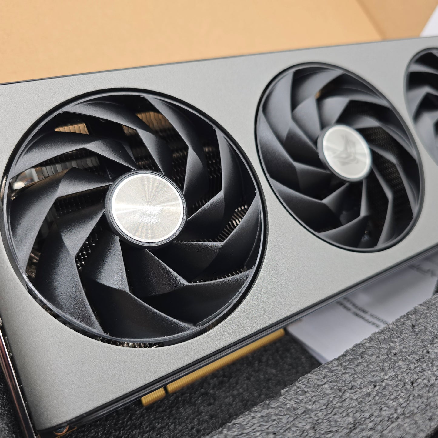 RX 7900XTX Sapphire Nitro+ 24GB, AMD RADEON Gaming Graphics Card GPU, 7900 XTX