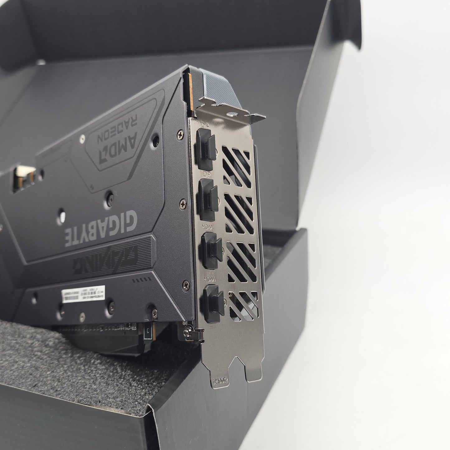 RX 9070 Gigabyte Gaming OC 16GB, AMD Radeon Gaming Graphics Card GPU