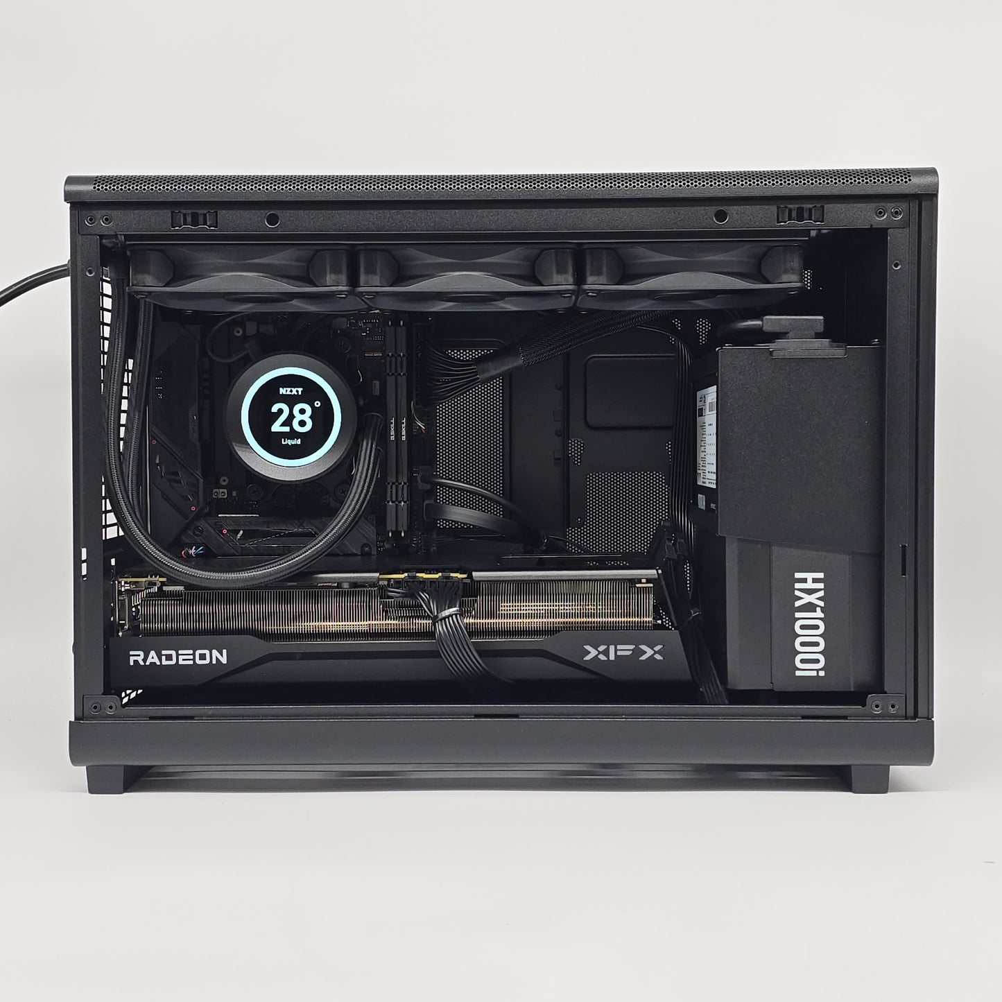 RX 9070 XT, Ryzen 7 7800X3D, 32GB DDR5, 2TB NVMe, Custom Mini-ITX Liquid Cooled Gaming PC
