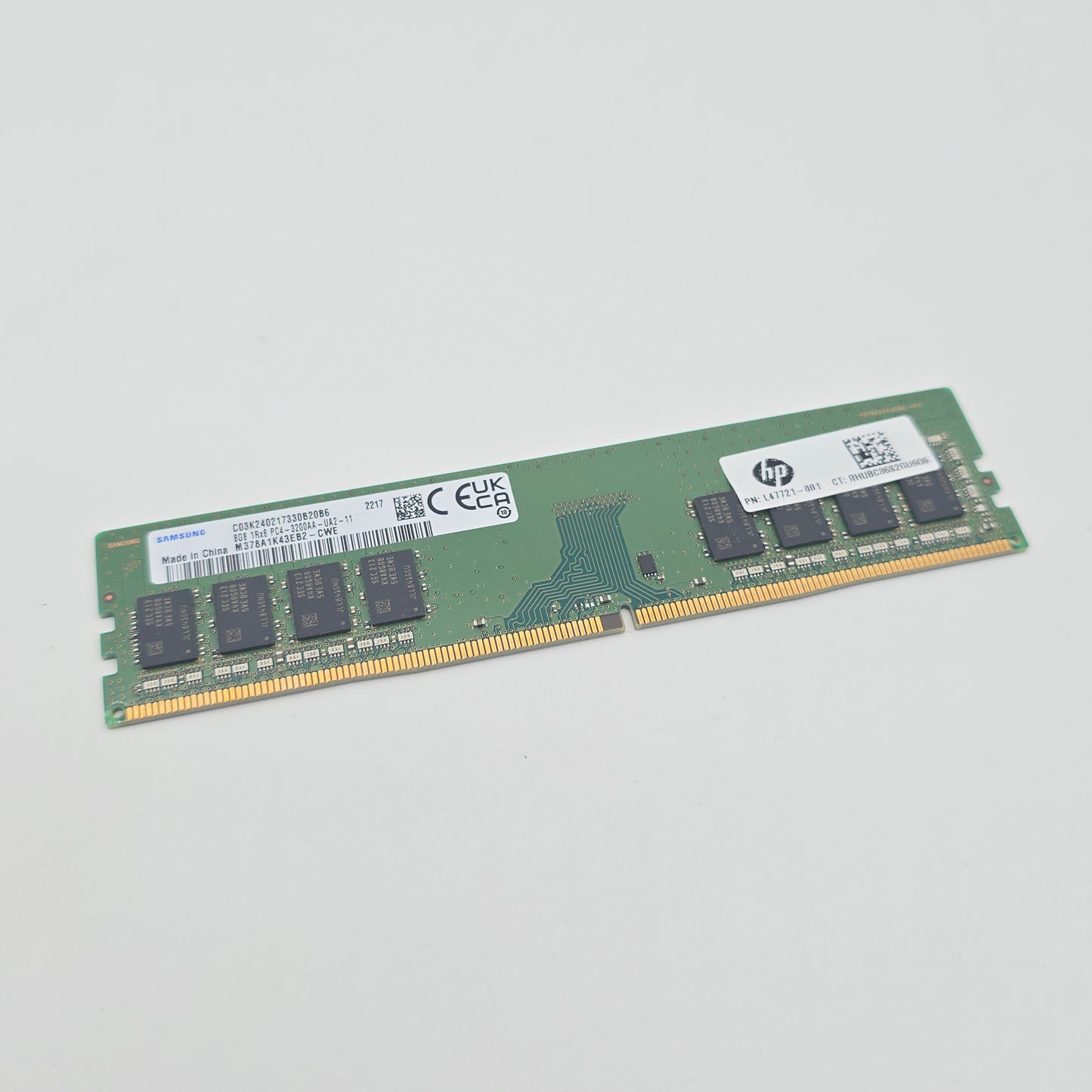 Samsung 8GB DDR4, 3200MHz, UDIMM Server Workstation Memory RAM (1x8GB)
