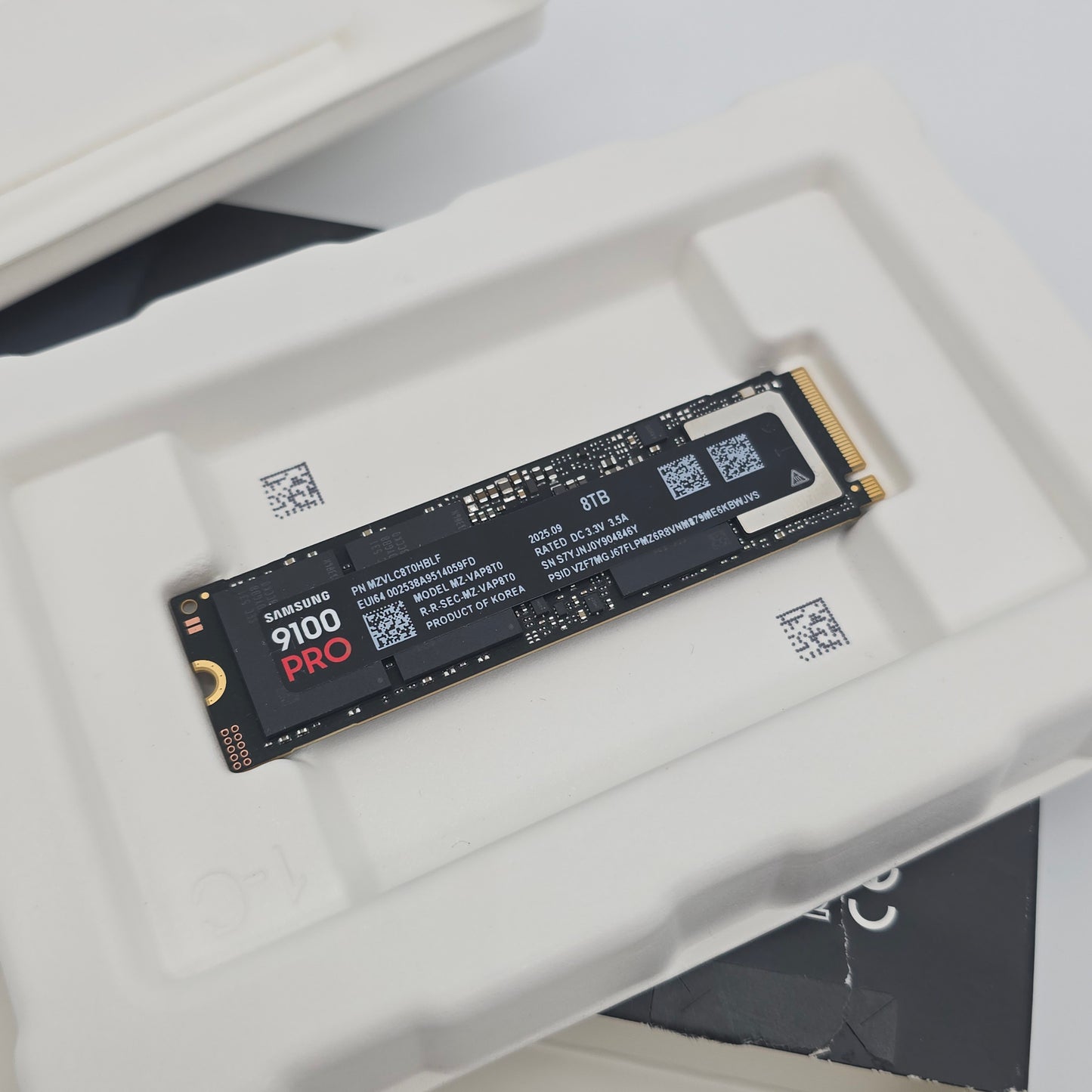 Samsung 9100 Pro 8TB NVMe SSD, PCIe 5.0x4 M.2 2280, Up to 14,800MB/s