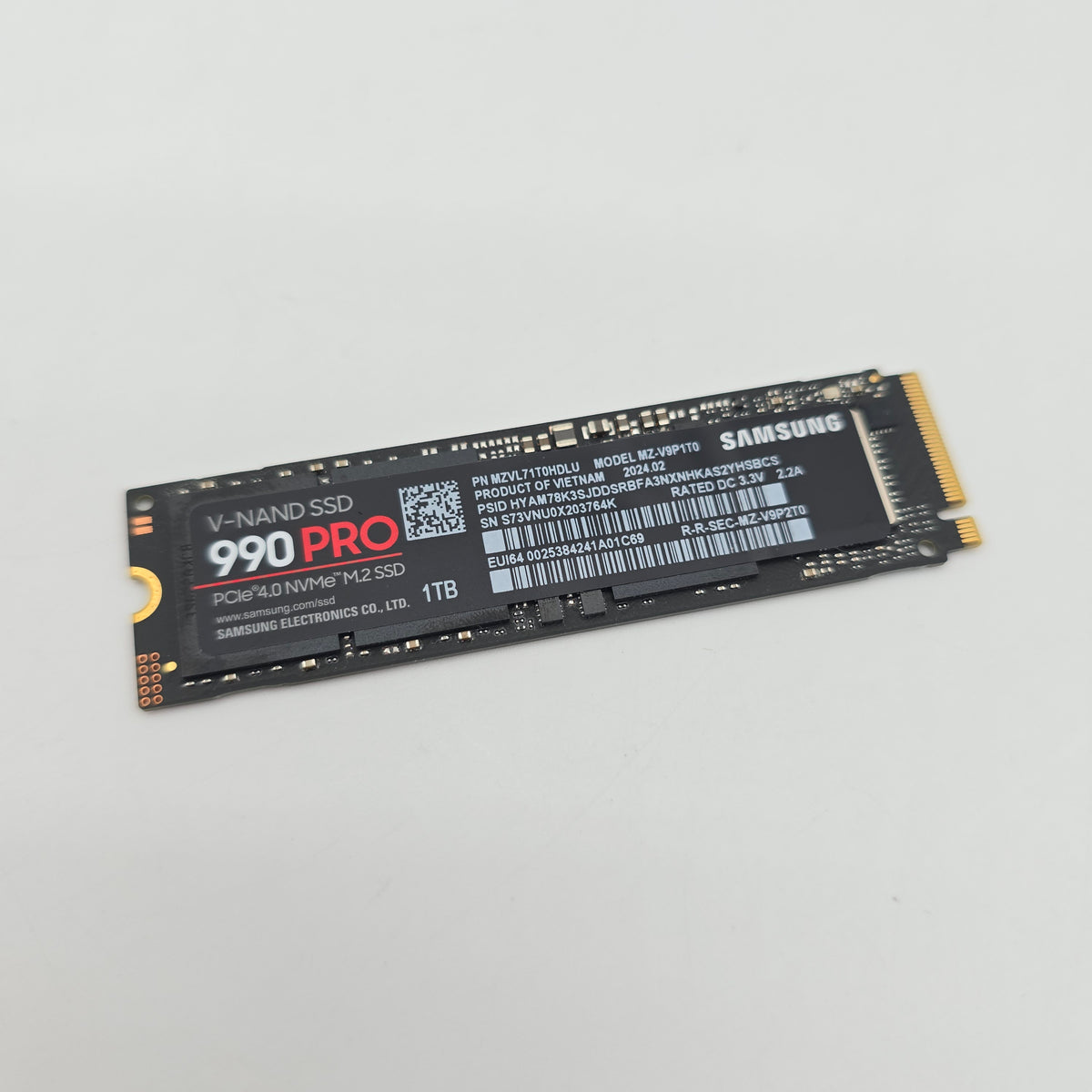 Samsung 990 Pro 1TB M.2 NVMe Gen4 SSD, Internal Gaming Solid State Drive Storage