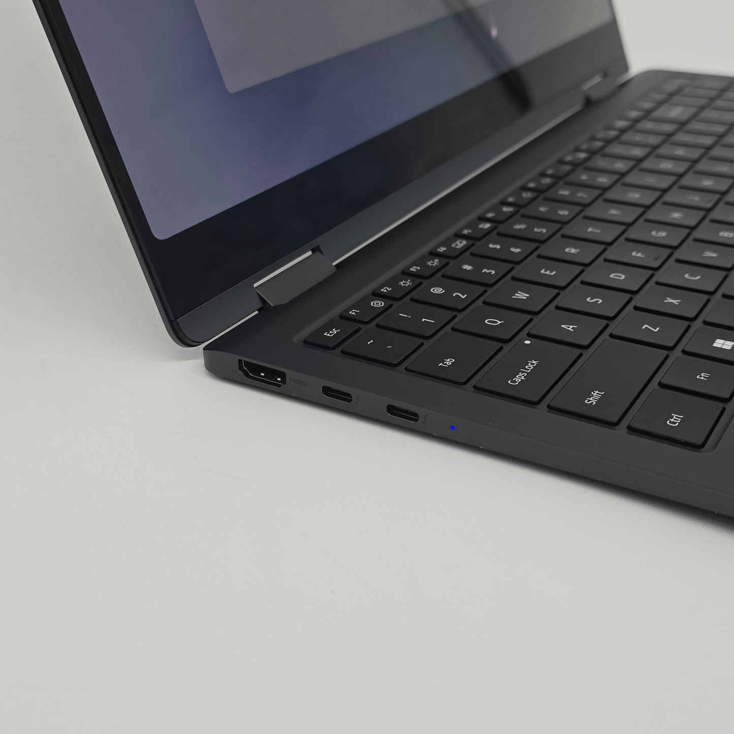 Samsung Galaxy Book3 Pro, 14" 3K 120Hz AMOLED, Intel i7-1360P, 16GB DDR5, 1TB