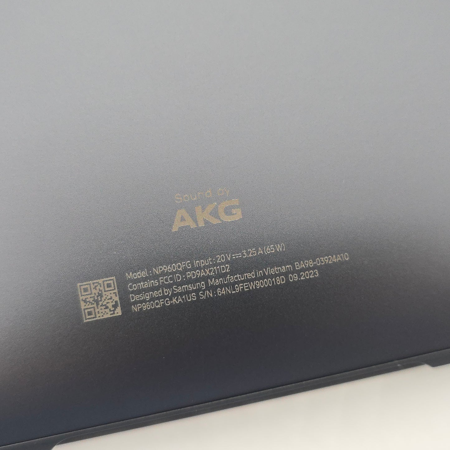 Samsung Galaxy Book3 Pro, 14" 3K 120Hz AMOLED, Intel i7-1360P, 16GB DDR5, 1TB