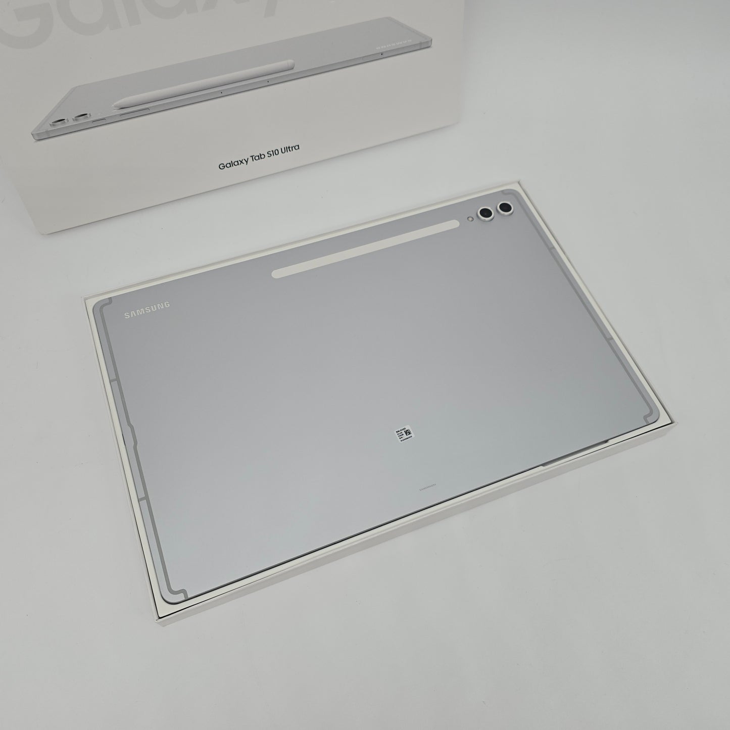 Samsung Galaxy S10 Ultra, 256GB, 14.6", Platinum Silver, Brand New