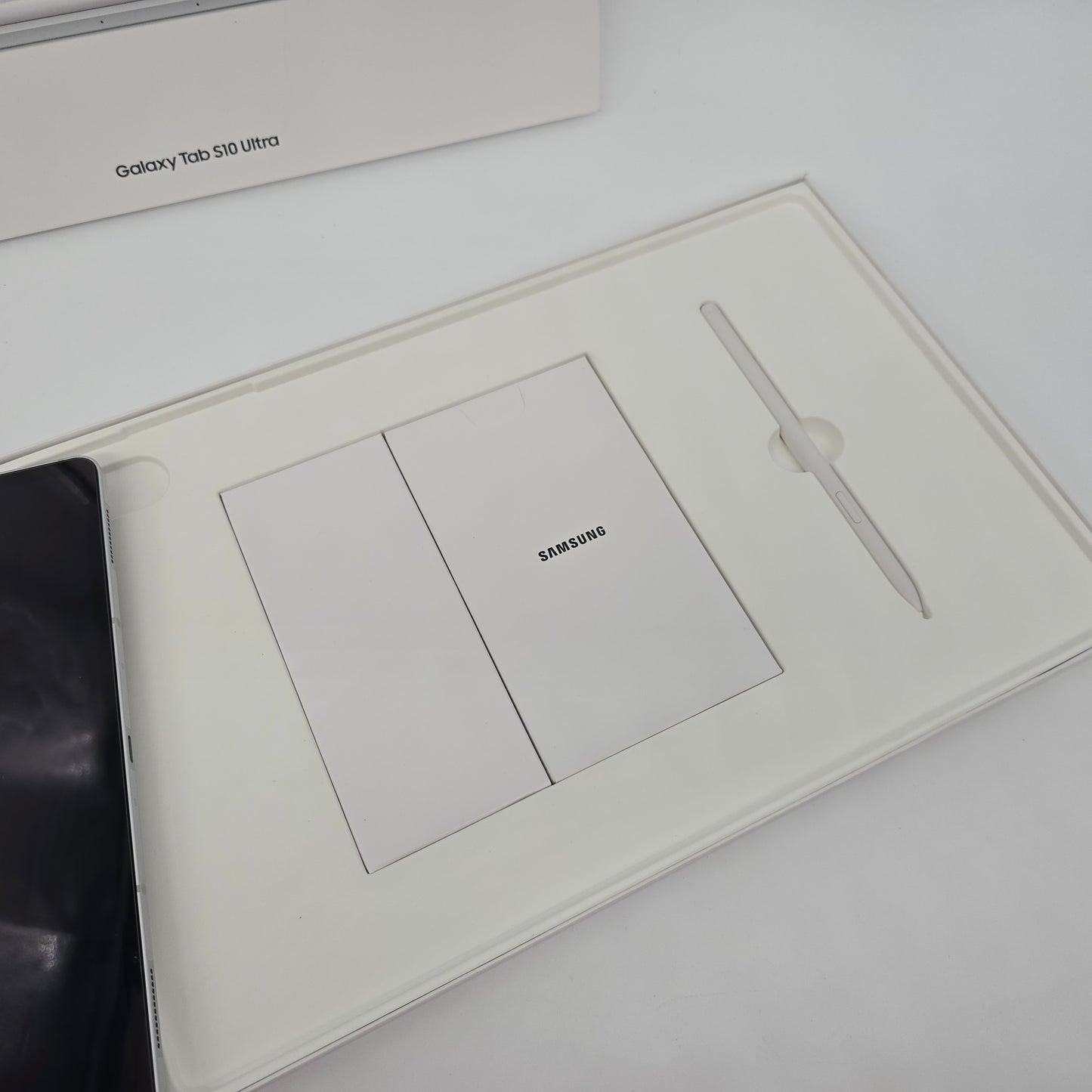 Samsung Galaxy S10 Ultra, 256GB, 14.6", Platinum Silver, Brand New
