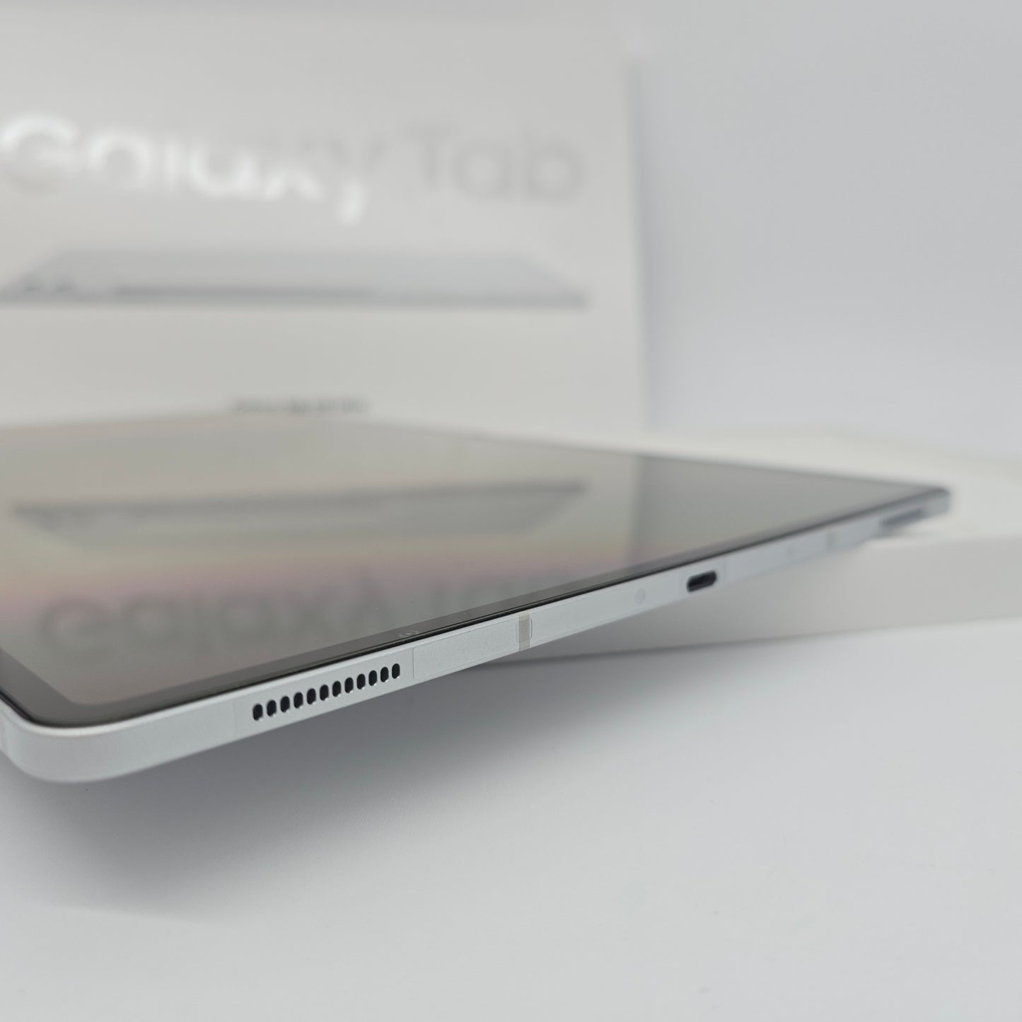 Samsung Galaxy S10 Ultra, 256GB, 14.6", Platinum Silver, Brand New