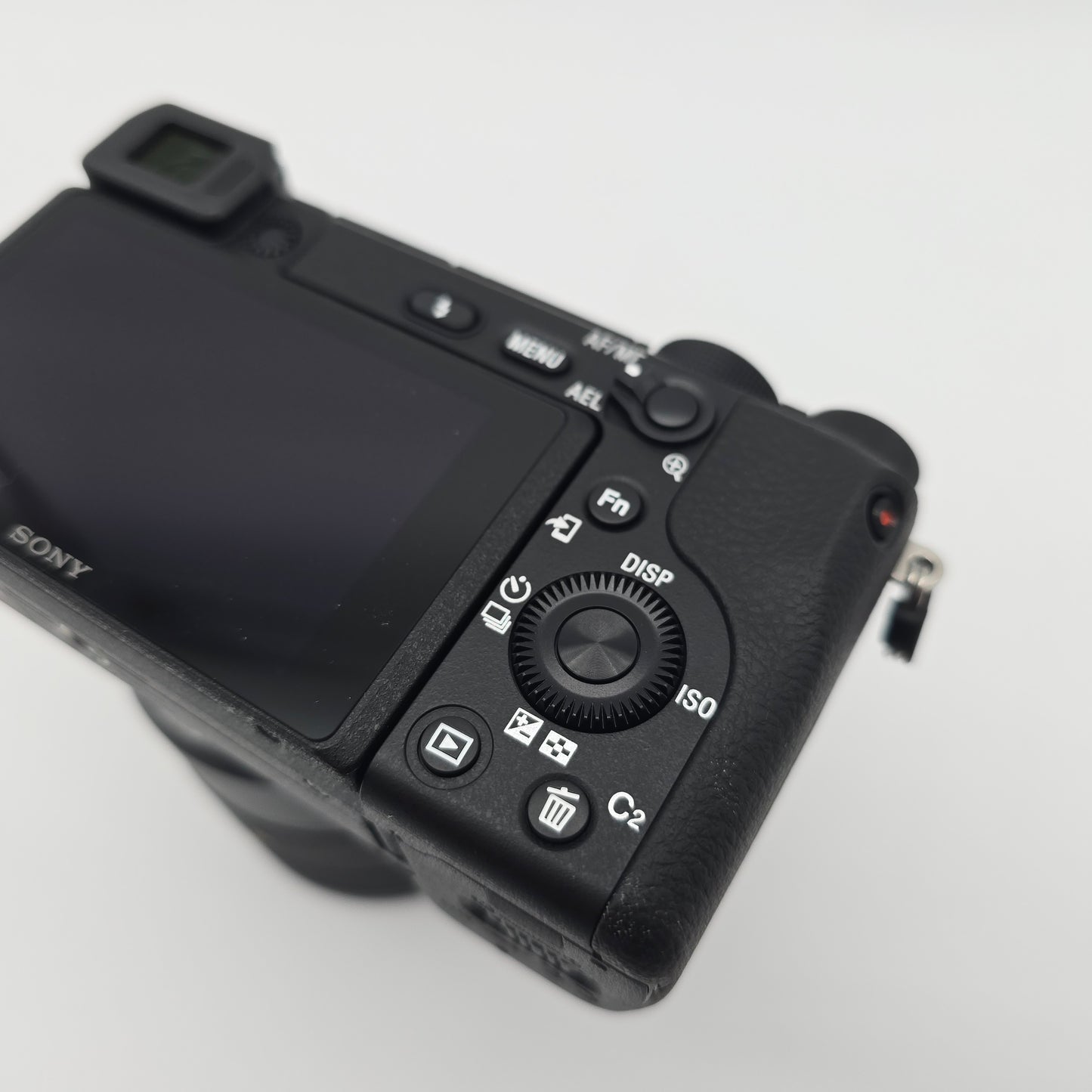 Sony Alpha a6400 Mirrorless Camera, Auto-Focus, 4k Video, Flip Screen, w/18-135mm Lens