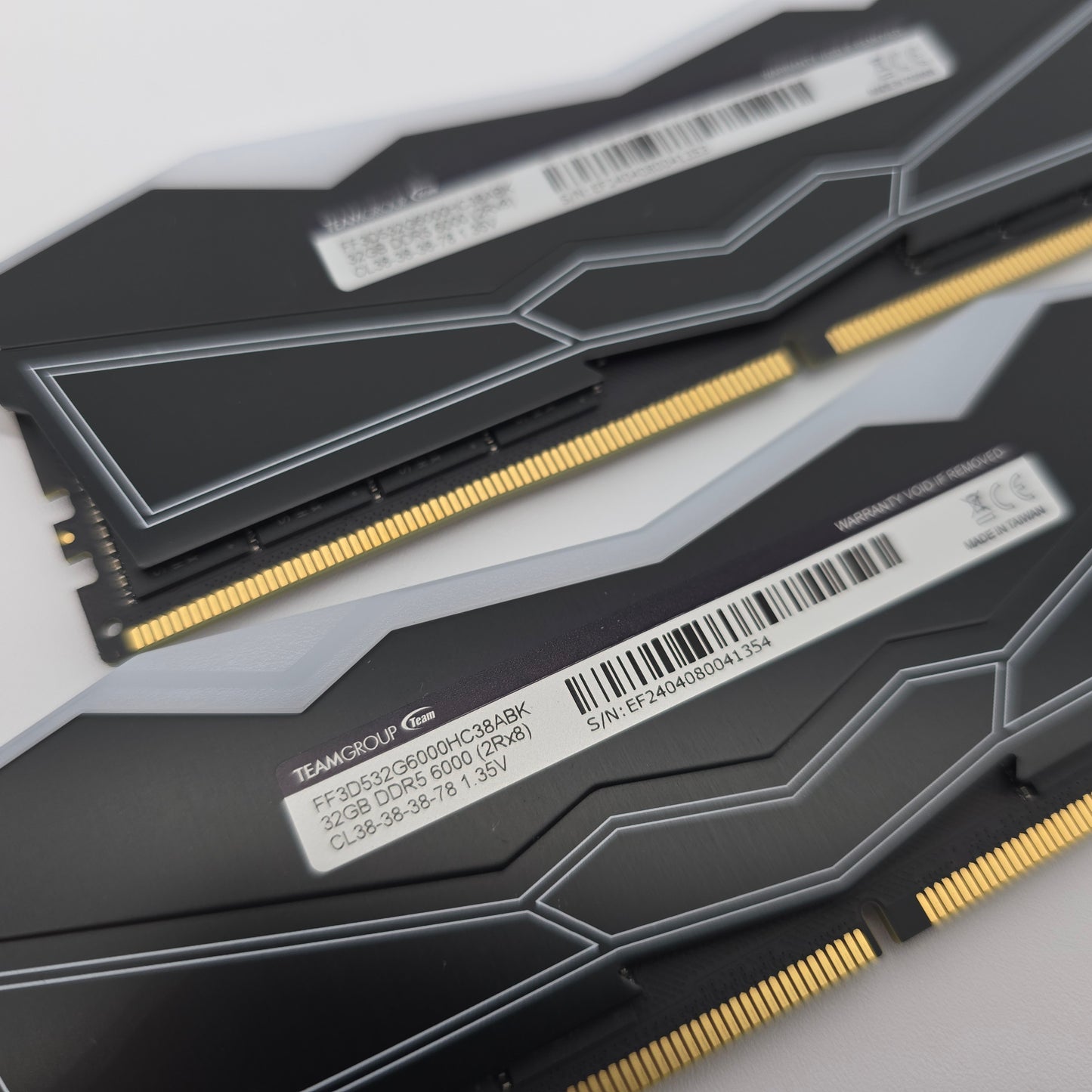 32GB DDR5 Teamgroup TForce Black RAM, 2x16GB, CL38-38-38-78