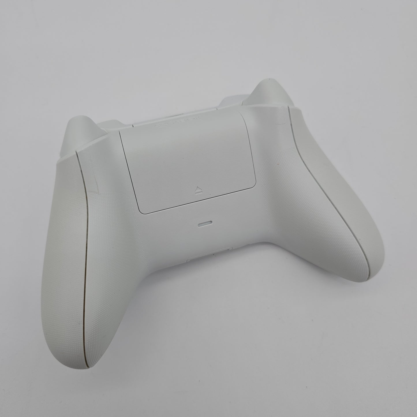 Microsoft Xbox Wireless Controller White, Official Microsoft OEM Controller for Series X and Series S or PC