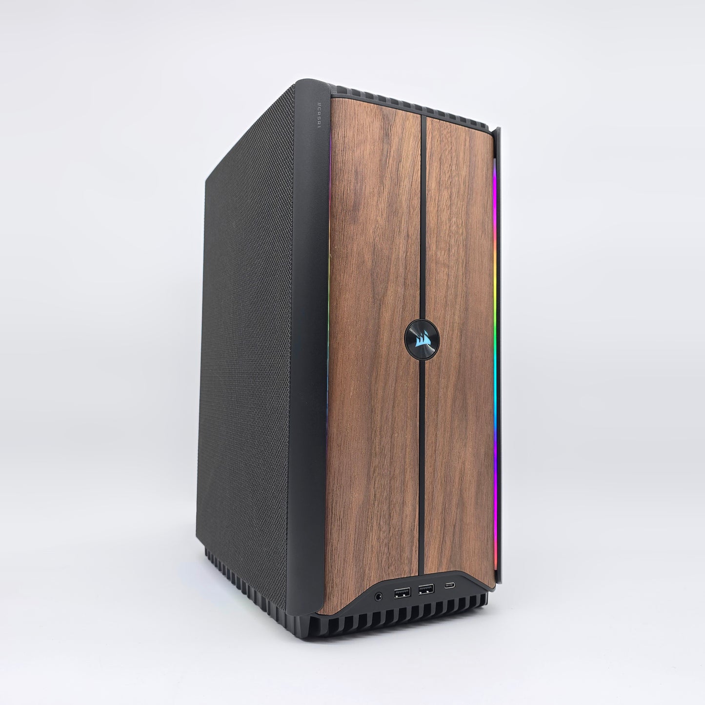 RTX 4090, Intel i9-14900K, 64GB DDR5, 4TB NVMe, Corsair ONE i500 ITX Gaming PC Liquid Cooled