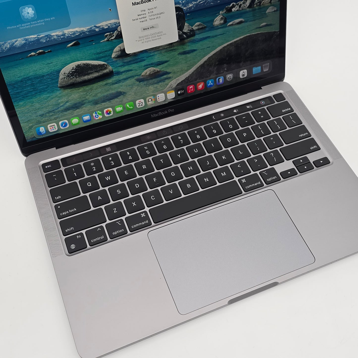 Macbook Pro M1 13" w/ TouchID, 256GB SSD, 8GB RAM