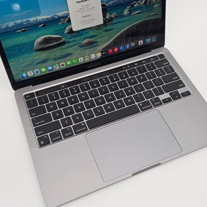 Macbook Pro M1 13" w/ TouchID, 256GB SSD, 8GB RAM