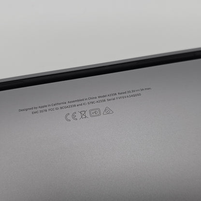 Macbook Pro M1 13" w/ TouchID, 256GB SSD, 8GB RAM