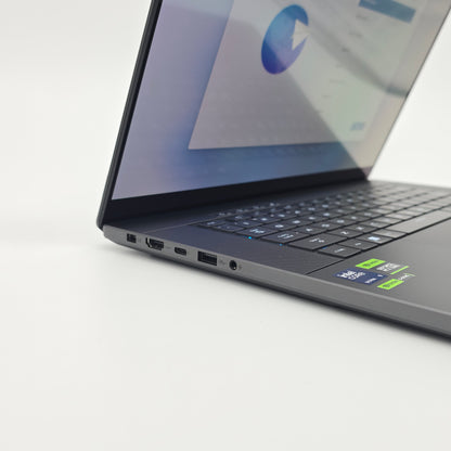 ASUS ROG Zephyrus G16 OLED, NVIDIA RTX 4090, Ultra 9 185H, 32GB RAM, 2TB NVMe, QHD+ 240Hz OLED