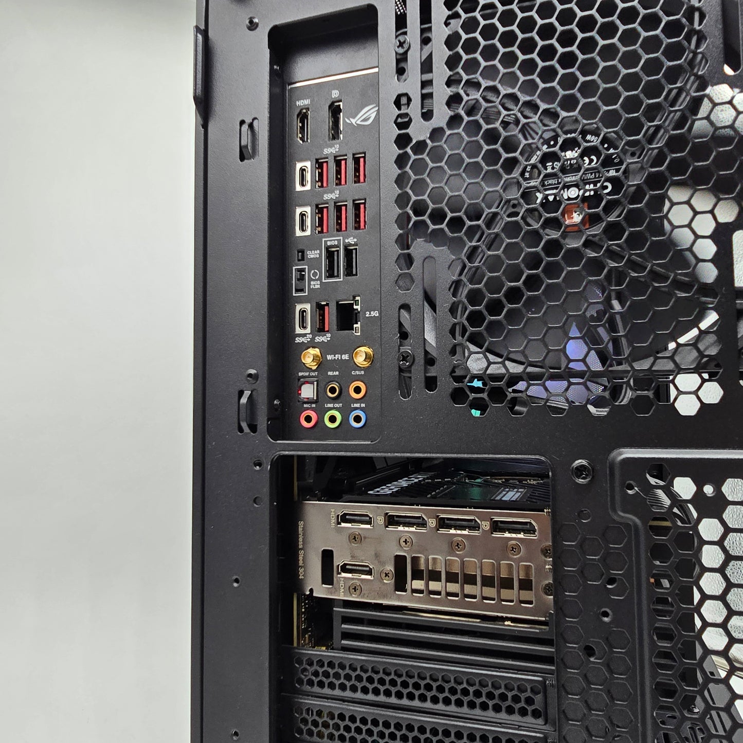 RTX 4080 ASUS ROG STRIX, Ryzen 7 7800X3D, 32GB DDR5, 1TB NVMe, Black Liquid Cooled Pre-Owned Gaming PC
