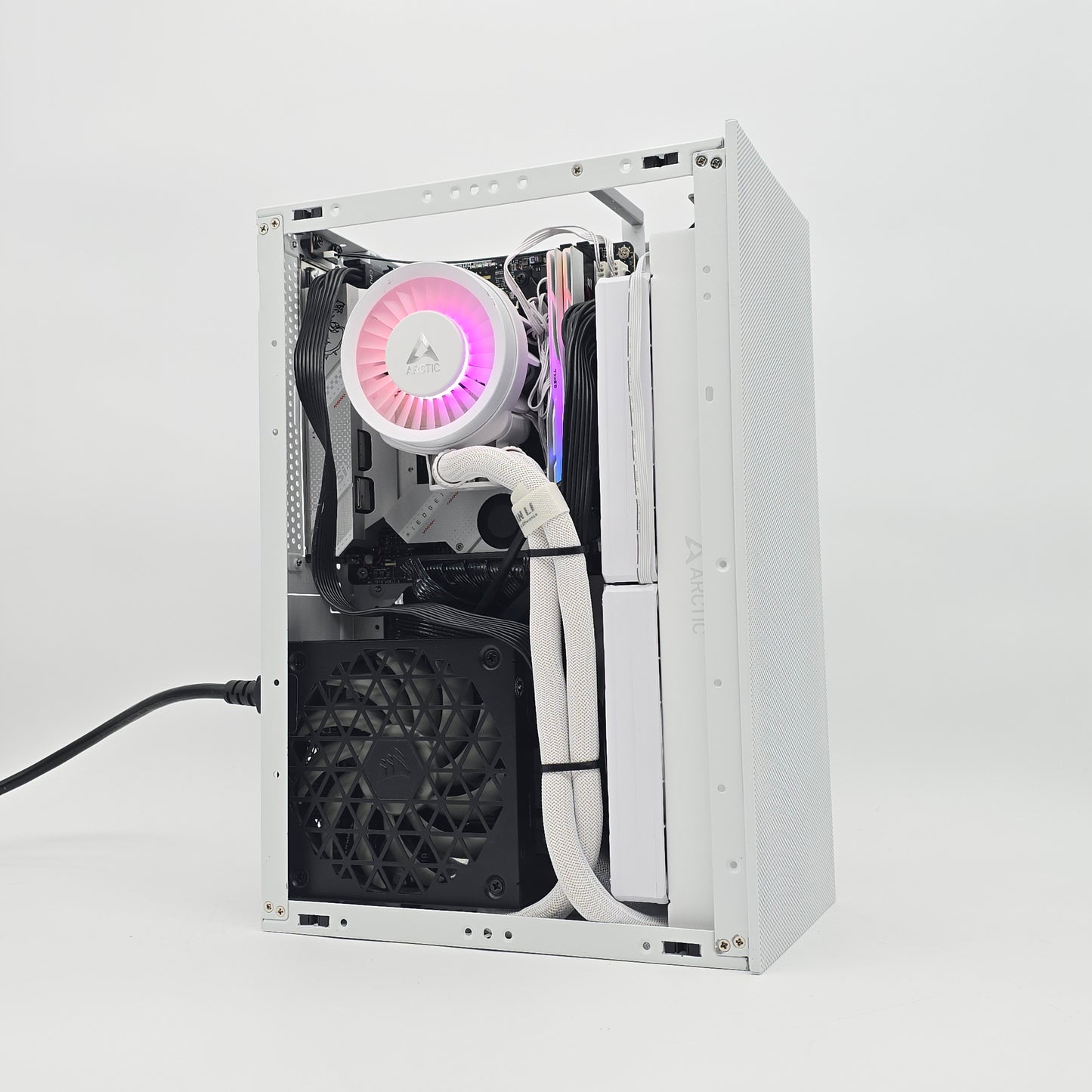 RTX 4080 Super, Ryzen 9 7950X3D, 64GB DDR5, 2TB NVMe SSD, Custom White Mini-ITX Gaming PC