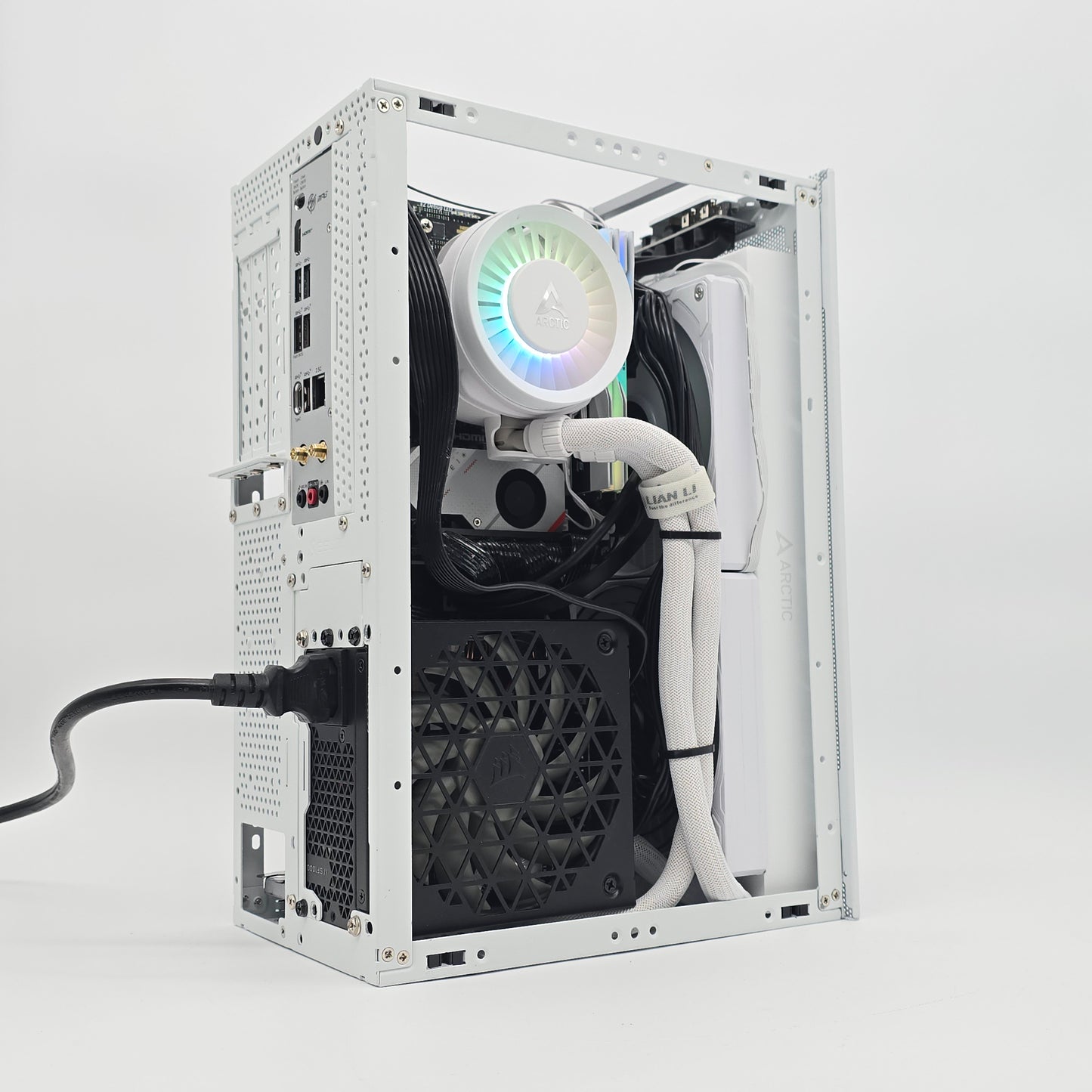 RTX 4080 Super, Ryzen 9 7950X3D, 64GB DDR5, 2TB NVMe SSD, Custom White Mini-ITX Gaming PC