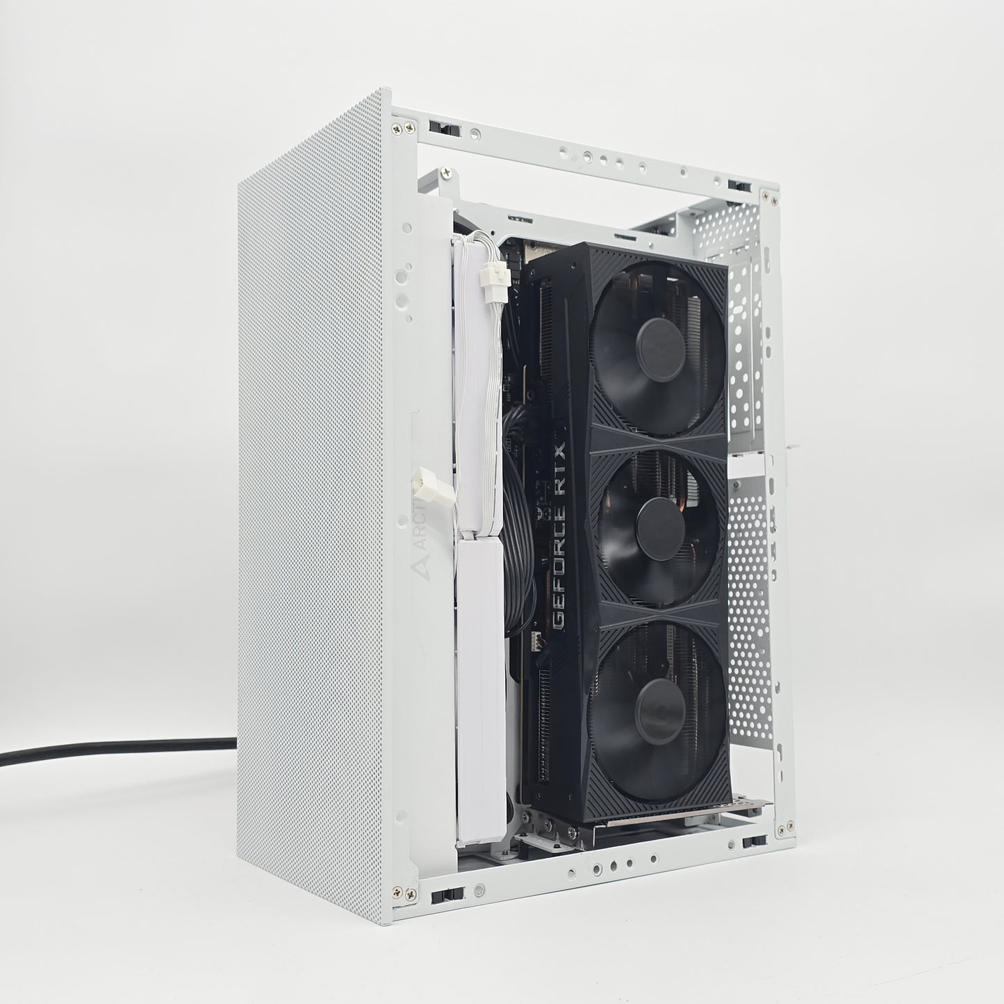RTX 4080 Super, Ryzen 9 7950X3D, 64GB DDR5, 2TB NVMe SSD, Custom White Mini-ITX Gaming PC