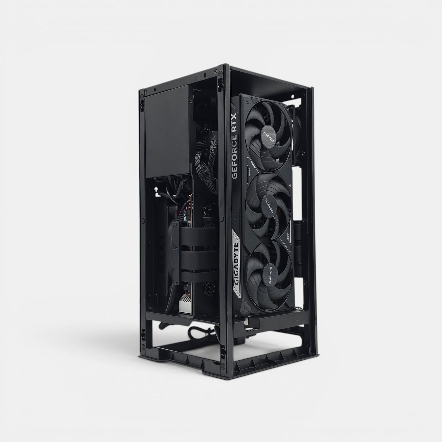 RTX 5080, Intel Core i7-13700K, 2TB NVMe, 32GB DDR5, Mini ITX NZXT H1 Gaming PC