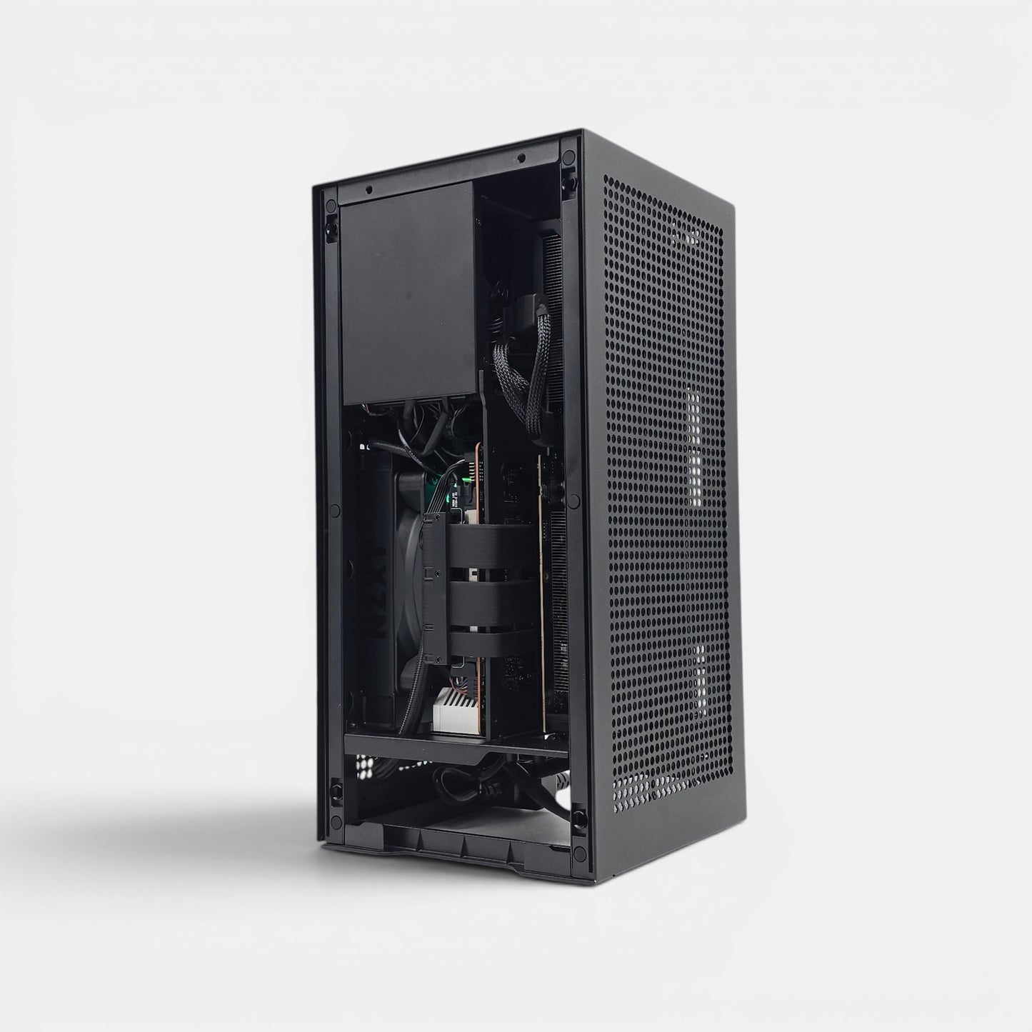 RTX 5080, Intel Core i7-13700K, 2TB NVMe, 32GB DDR5, Mini ITX NZXT H1 Gaming PC