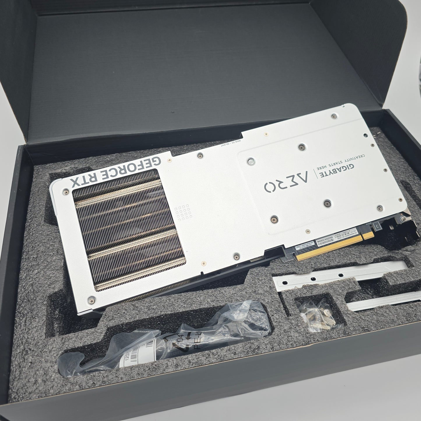 RTX 4080 Gigabyte AERO OC 16GB White, NVIDIA Gaming Graphics Card GPU