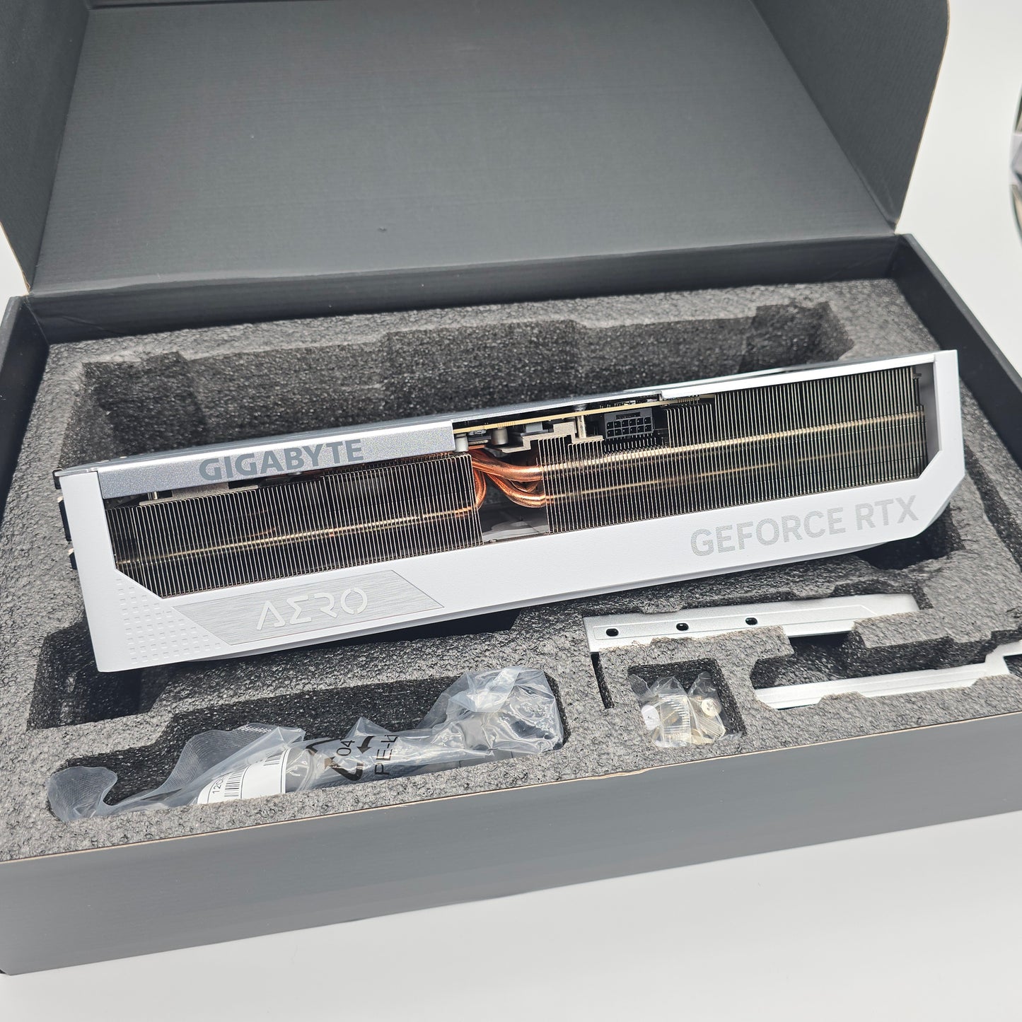 RTX 4080 Gigabyte AERO OC 16GB White, NVIDIA Gaming Graphics Card GPU