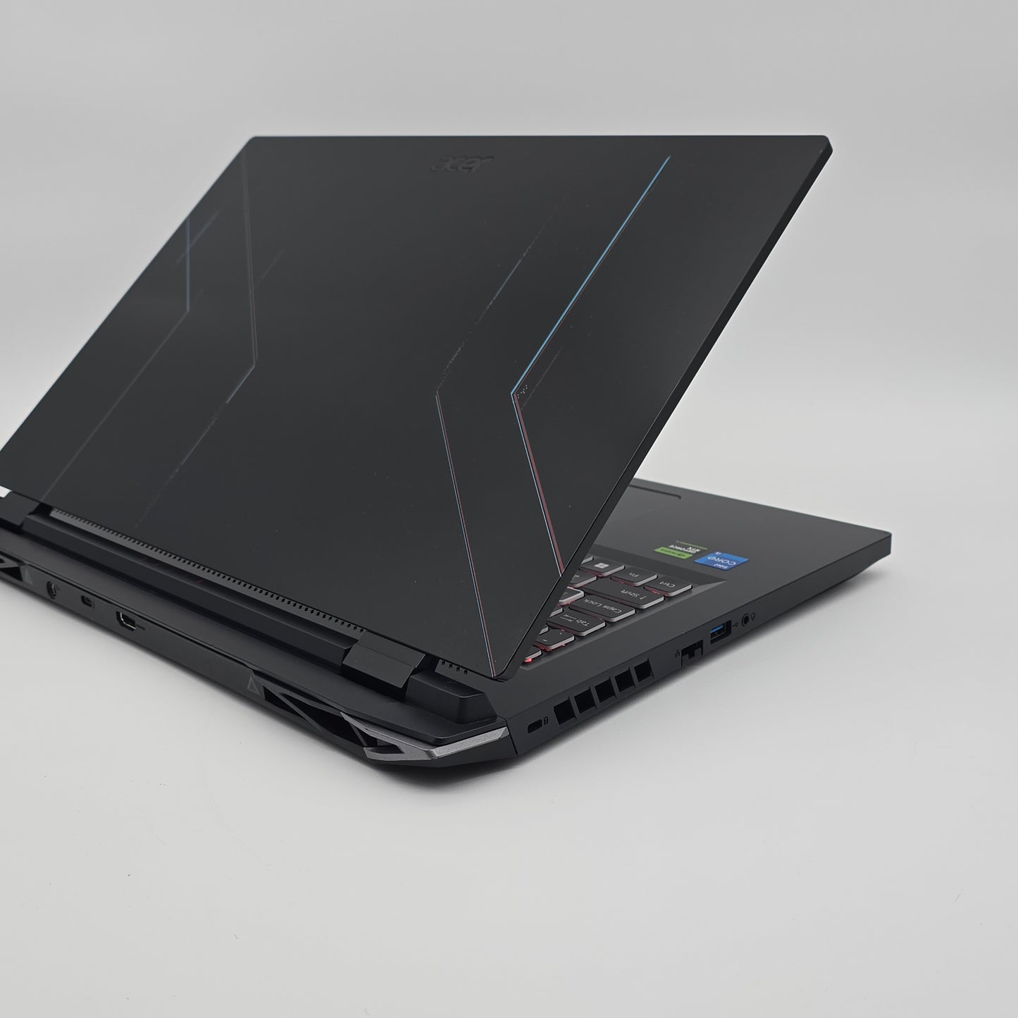 Acer Nitro AN15, RTX 4050, Intel i5-12450H, 32GB RAM, 144Hz Gaming Laptop