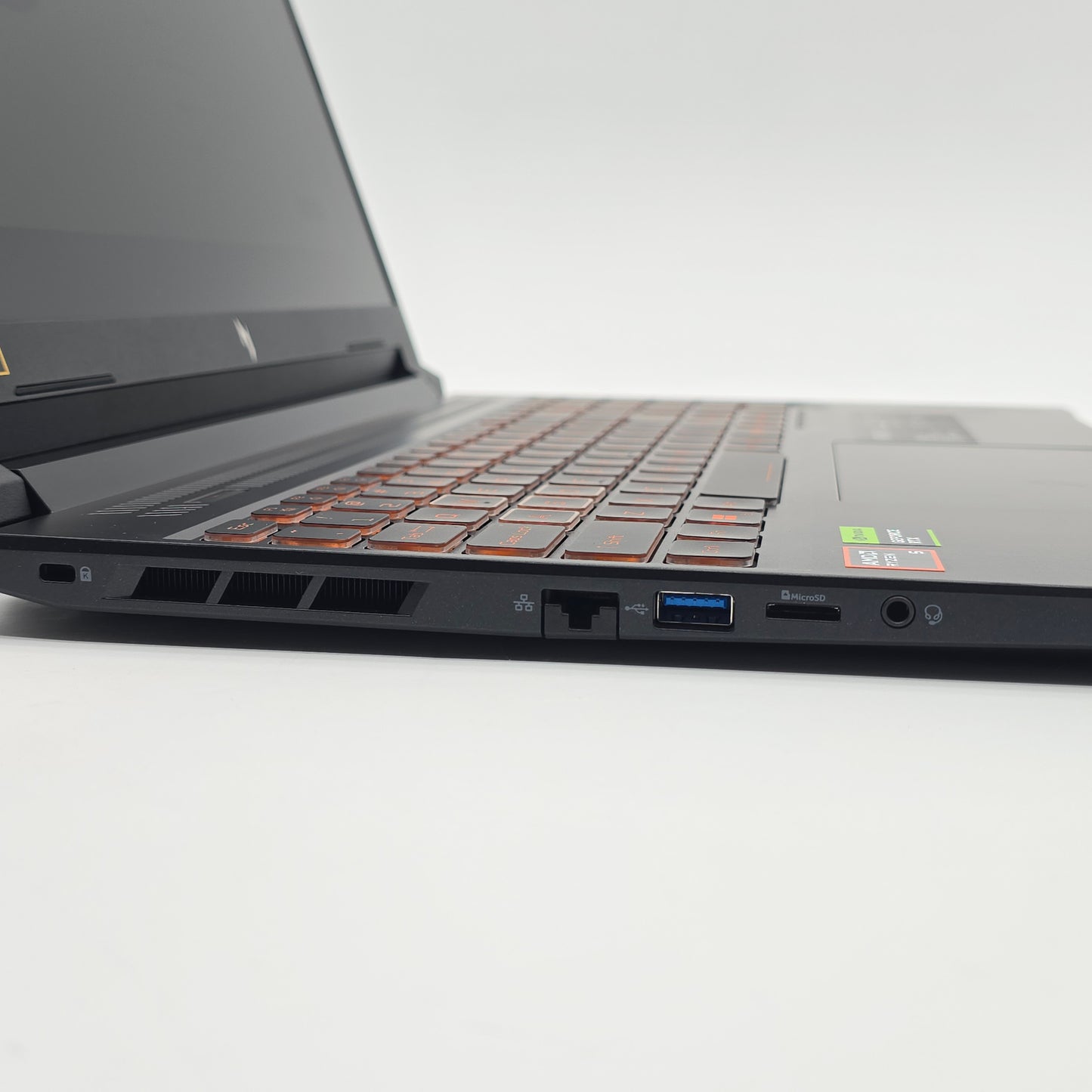 Acer Nitro V 16 AI, RTX 5050, AMD Ryzen 5, 16GB DDR5, 1.5TB NVMe, 16" WUXGA 180Hz Screen, Windows Gaming Laptop