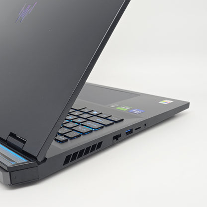 Acer Predator Helios 18 PH18-72, RTX 4090, Intel i9-14900HX, 32GB DDR5, 250Hz QHD+ Gaming Laptop