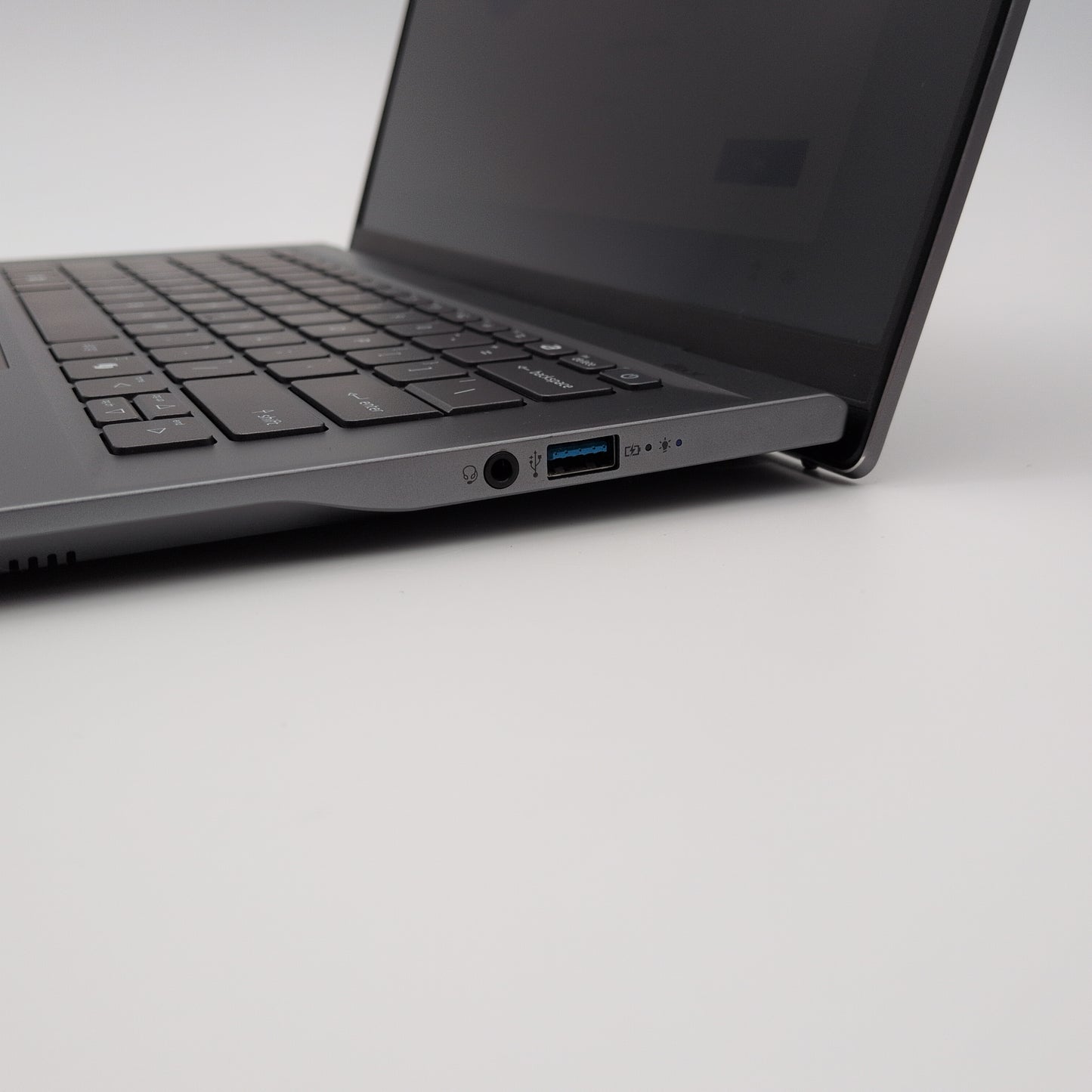 ACER Swift 14 AI, Snapdragon X Plus, 16GB DDR5 Ram, 1TB Storage, 14.5" 2560x1600 120Hz Laptop