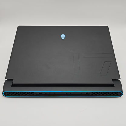 Alienware M17 R5, RX 6850M XT, Ryzen 9 6900HX, 32GB, 1TB, 360Hz Gaming Laptop