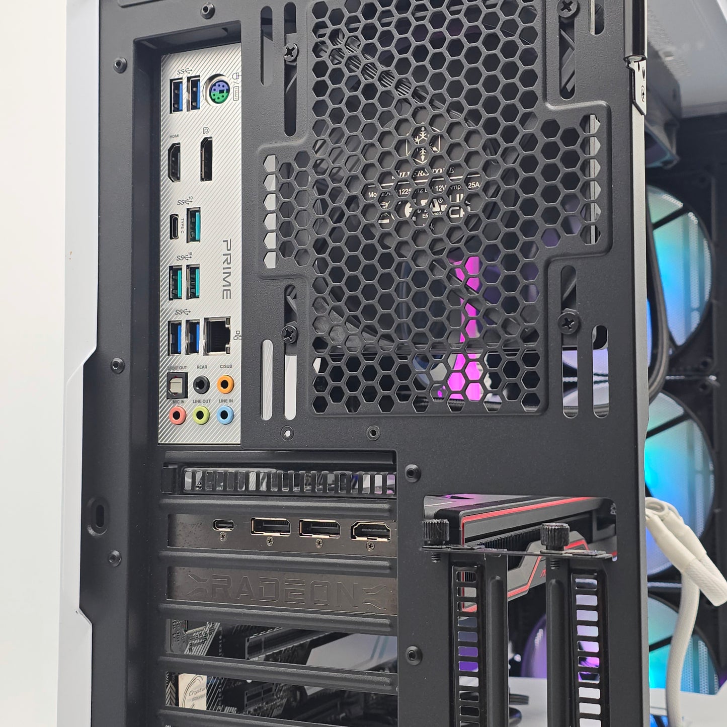 AMD RX 6800 16GB, Ryzen 7 3700X, 32GB DDR4, LCD AIO, 1TB NVMe, Custom White Gaming PC